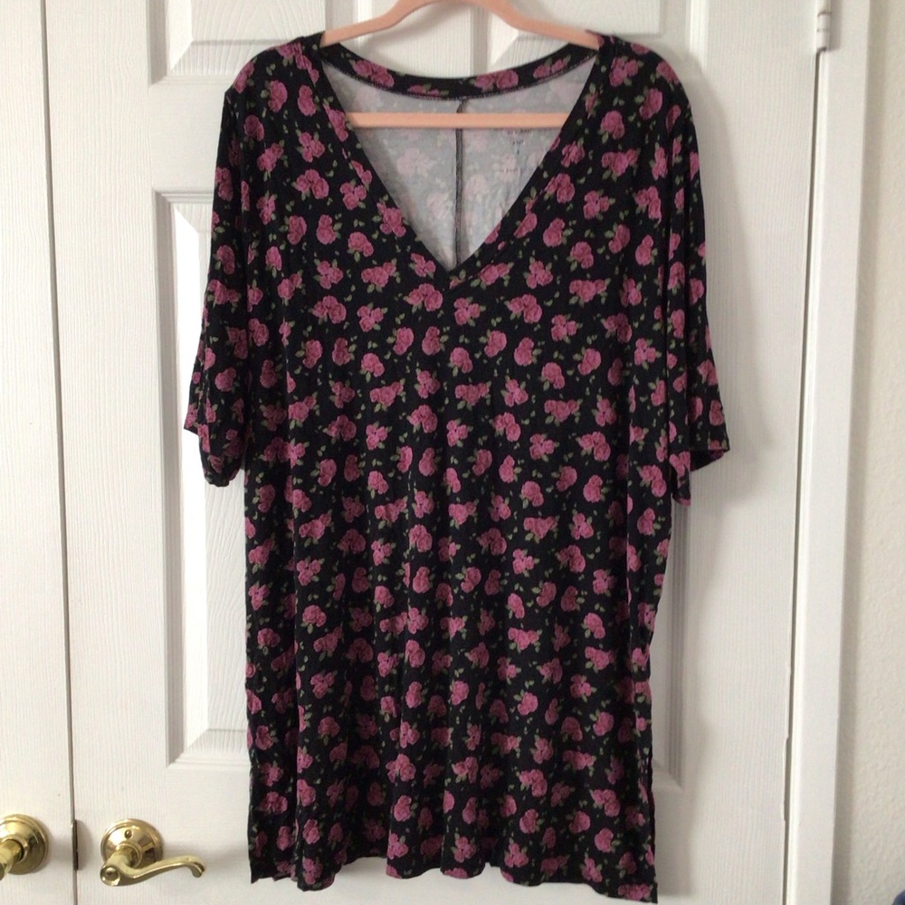 Torrid Black and Pink Floral V-Neck Top